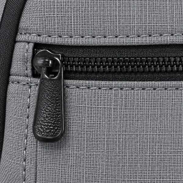 Morral juvenil Crom DD137 de 18 pulgadas — detalle