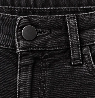 Jean Crom skinny de tiro alto, negro — detalle
